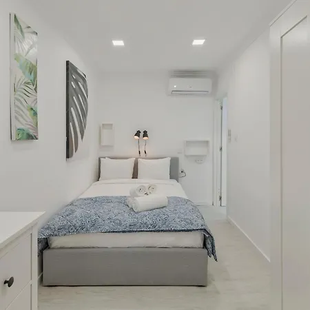 Casa Adelina Abranches Ii * ליסבון